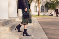 Čierne dámske čižmy - klasický základ jesenného stylingu
