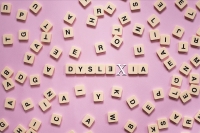 Čo vedieť o dyslexii, ako si s ňou poradiť