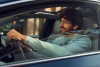 Toyota pripravuje nový airbag na ochranu hlavy a ramien v opierke sedadla