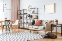 Bytové doplnky a dekorácie, ktoré vám skrášlia obývačku