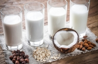 Ako si vybrať správne rastlinné mlieko?