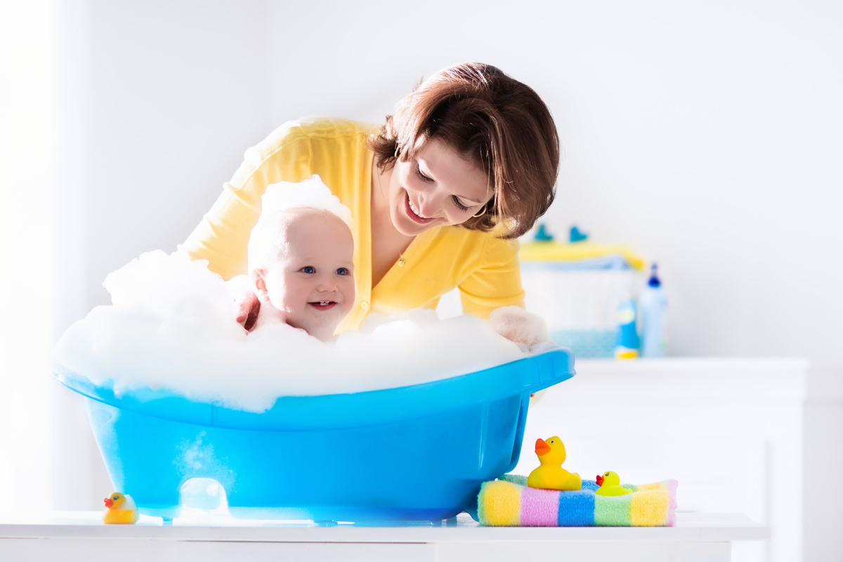 baby_in_bath_17