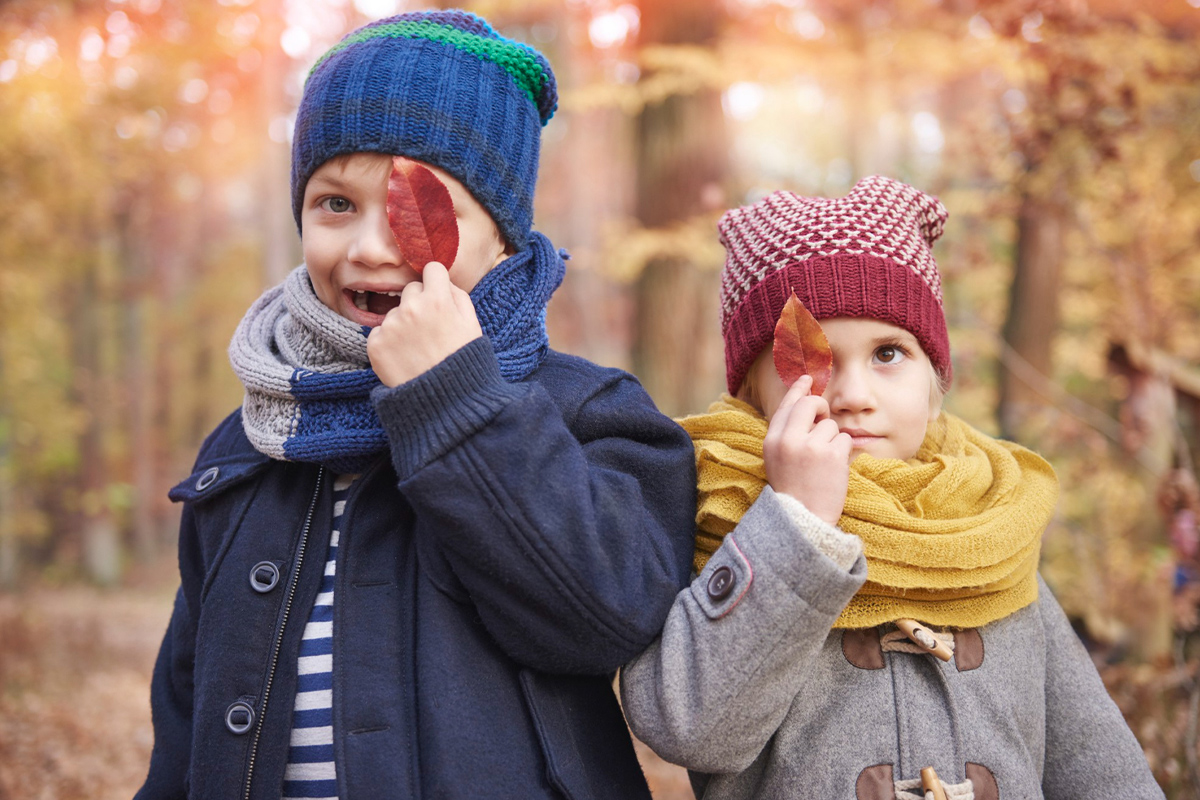 freepik_autumn_winter_children