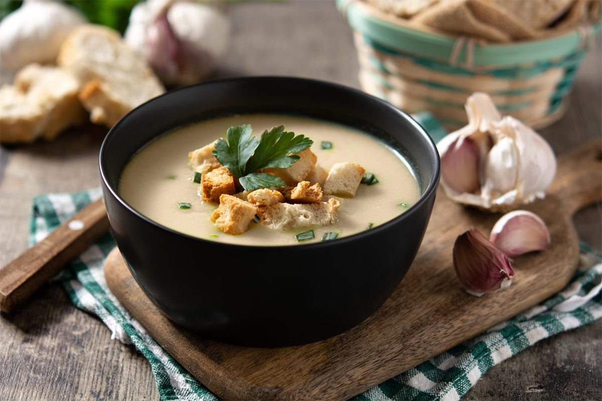 freepik_garlic_soup_26