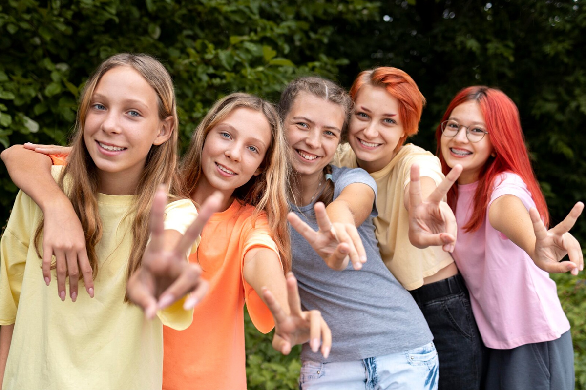 freepik_girls_13_teen