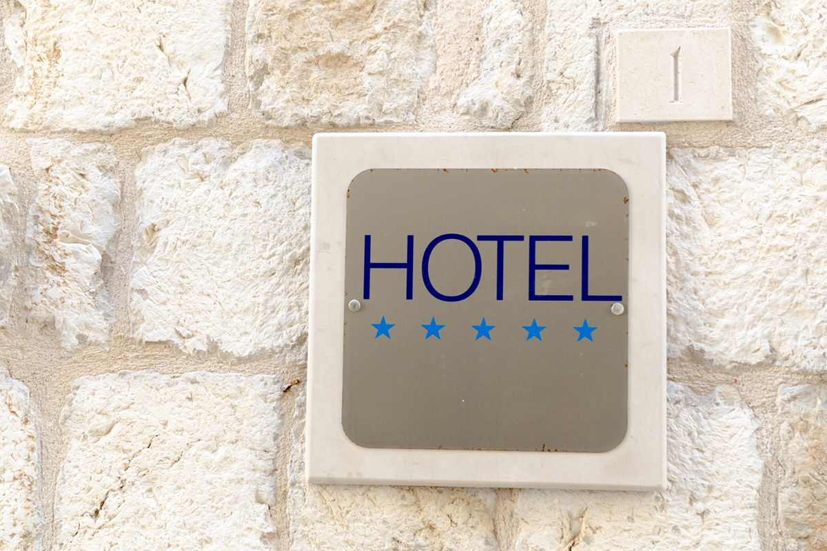 freepik_hotel_5_stars