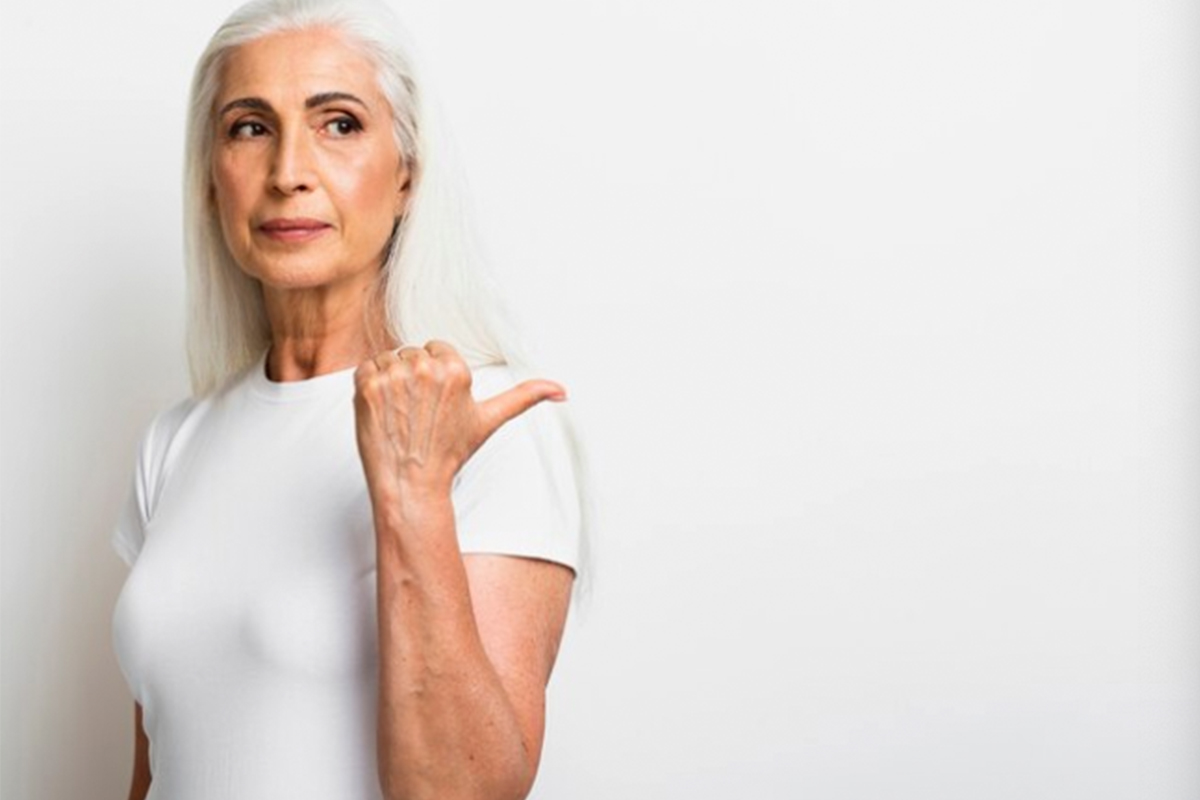freepik_old_woman_25