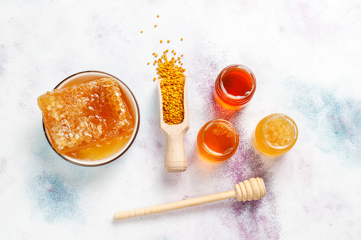 freepik_propolis_honey