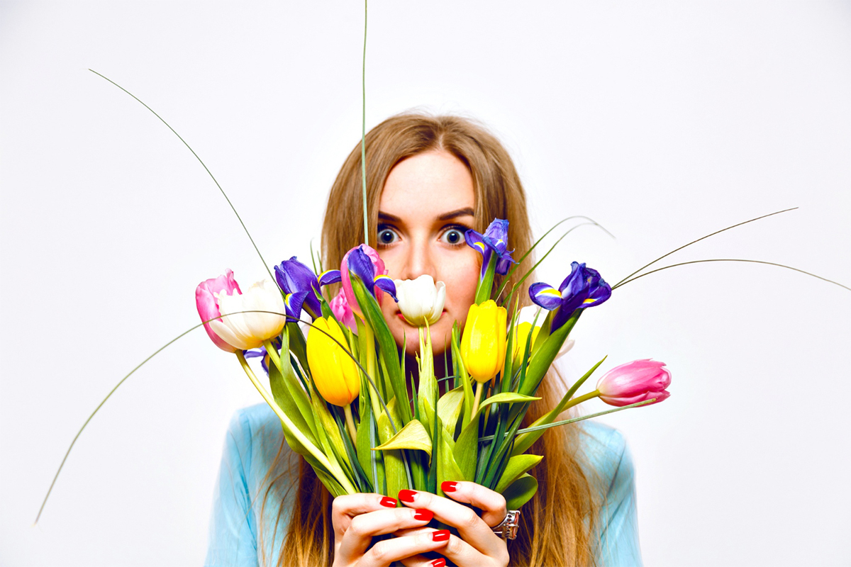 freepik_woman_tulips26