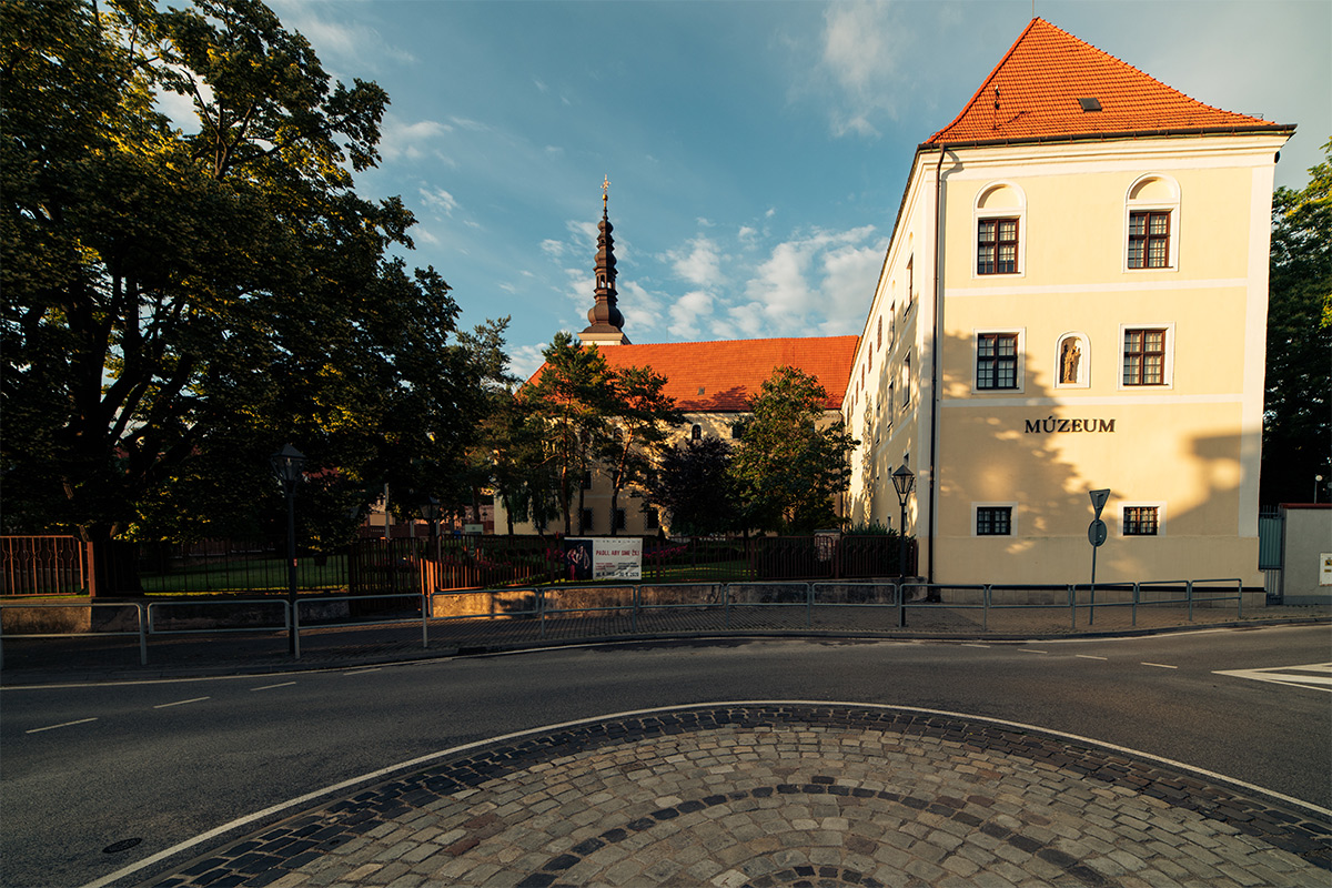 mmt_825