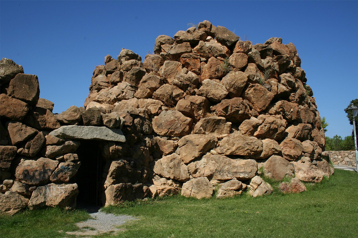 pixabay_sardinia_nurag