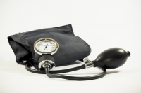 Prečo by si mali naši rodičia dať skontrolovať krvný tlak?