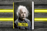 Špičkový autor životopisov Walter Isaacson a jeho Einstein