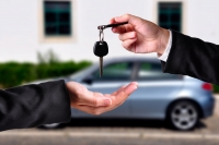 Predávate auto? Viete, čo zvyšuje a čo znižuje jeho cenu